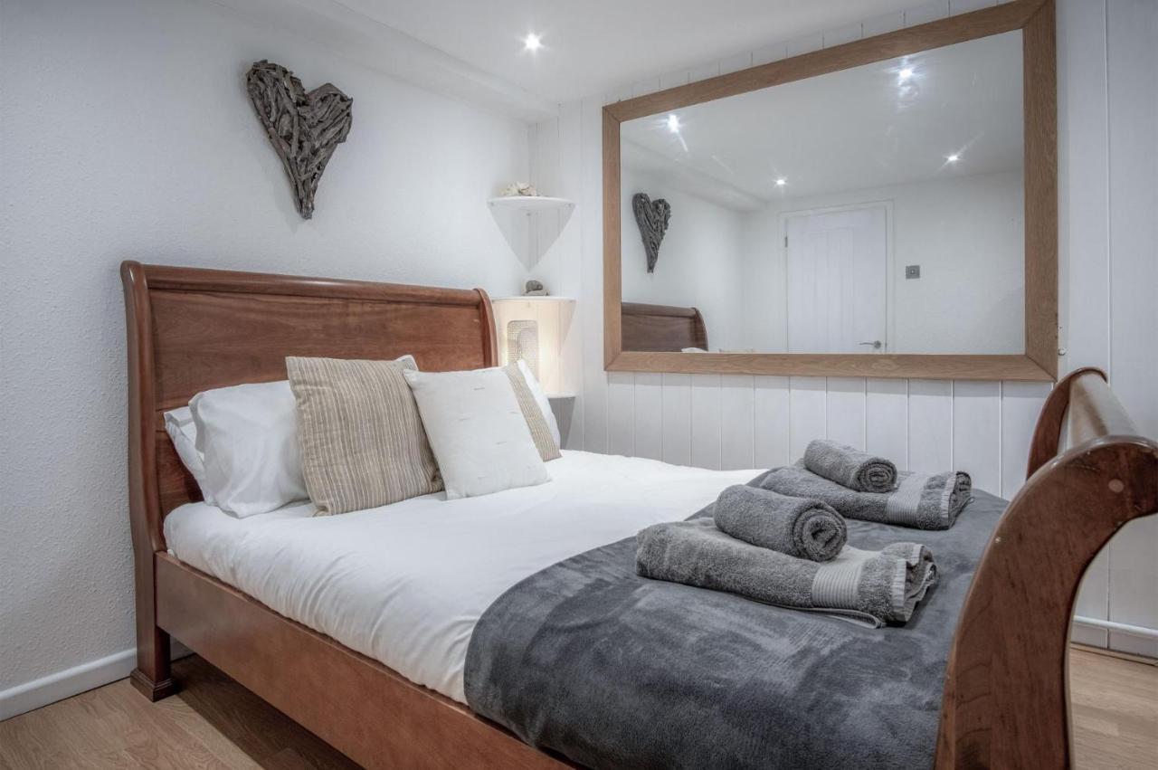 Captains Walk - 4 Bedroom Apartment - Saundersfoot Exterior photo