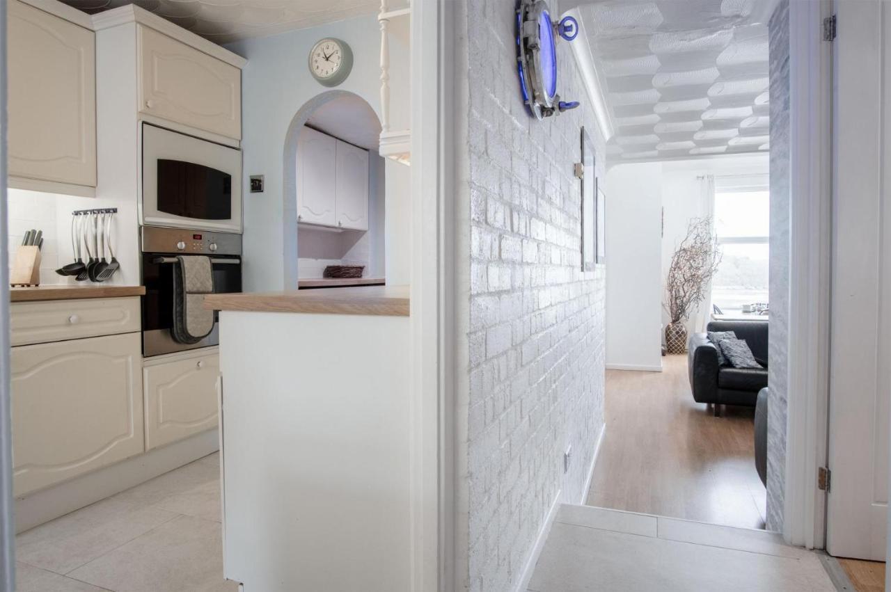 Captains Walk - 4 Bedroom Apartment - Saundersfoot Exterior photo