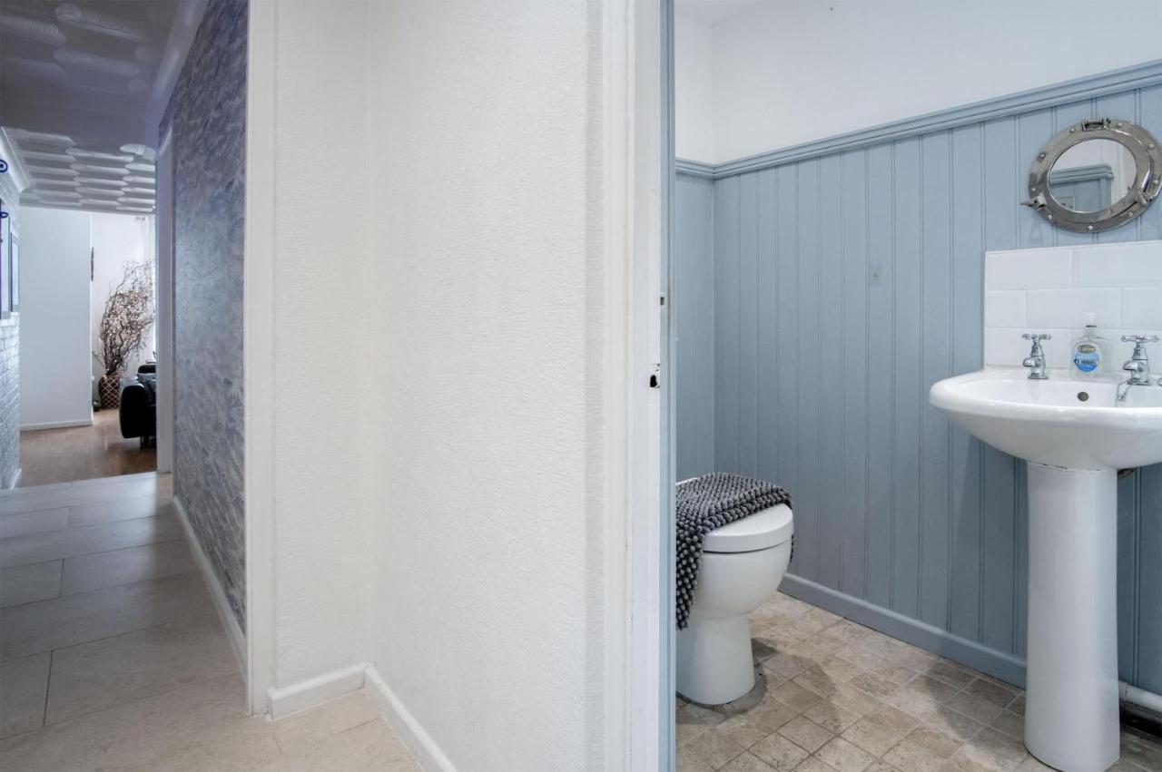 Captains Walk - 4 Bedroom Apartment - Saundersfoot Exterior photo